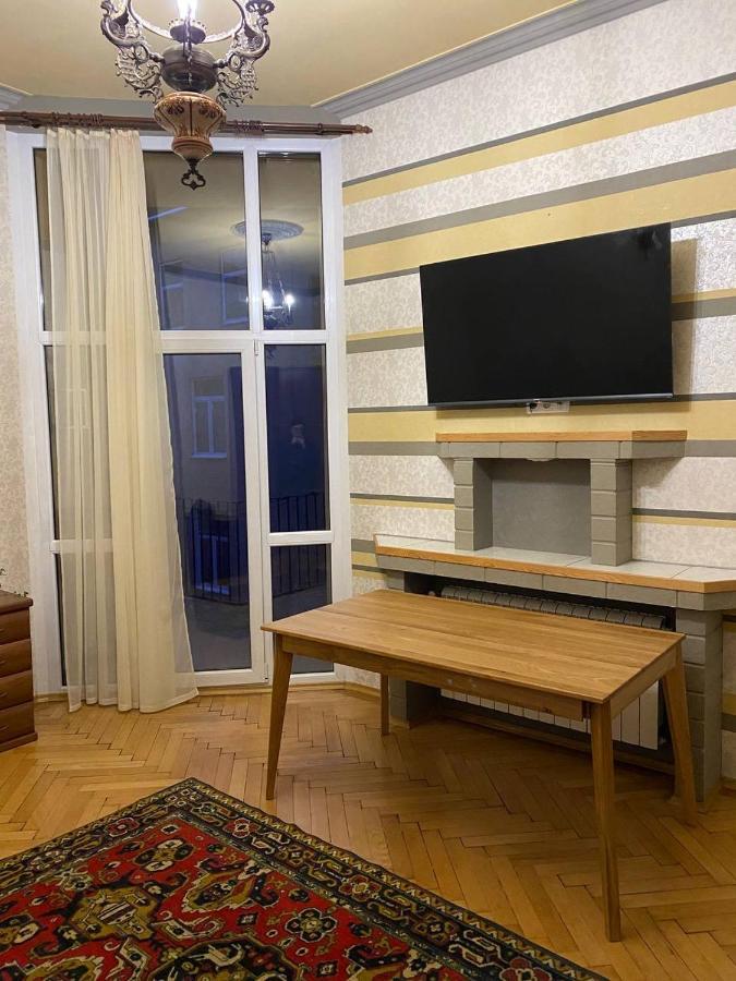Happy Apartment On Kopernik 30 Lvov Exteriér fotografie